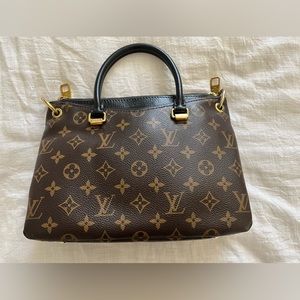 Louis Vuitton Pallas BB rose Ballerine